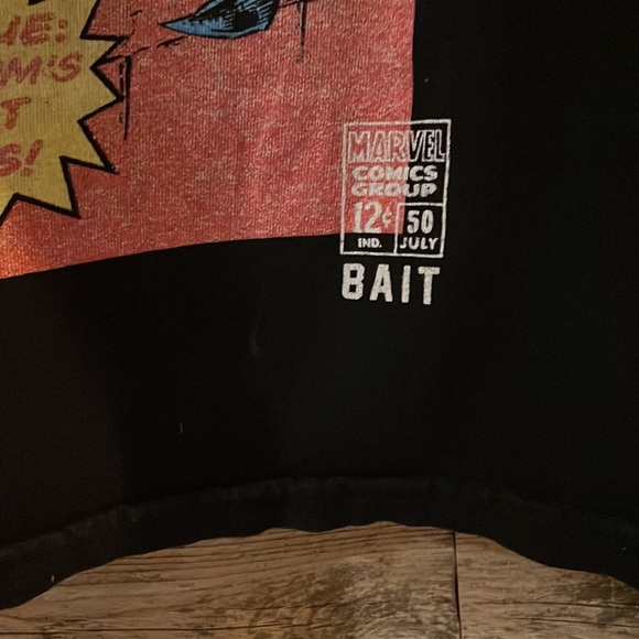 Marvels-Bait- Venom-Tshirt-Medium - Picture 3 of 8